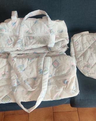 2 borsoni + borsa da passeggio per bimbi