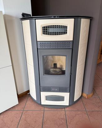 Stufa a pellet Anselmo Cola