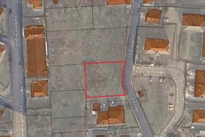 Lotto edificabile 947 m² in zona servita