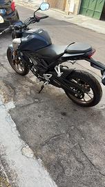 Honda CB125R
