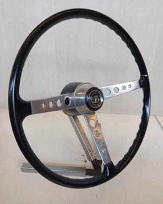 Volante completo di mozzo originale 