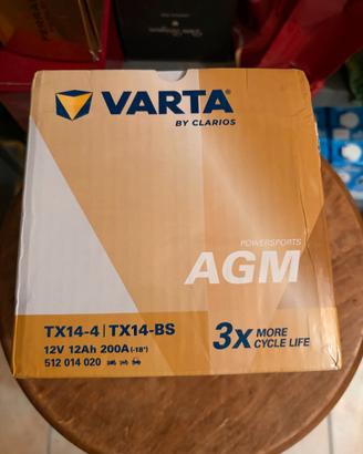 Batteria moto VARTA nuova