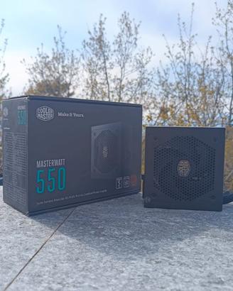 Alimentatore 550 Watt Cooler Master 80 Bronze Plus