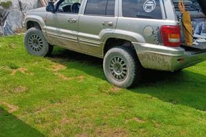 Jeep Grand Cherokee 4.7 v8 del 99 GPL iscritta ASI