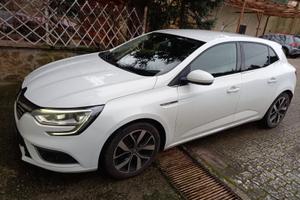 automobile Renault Megane 