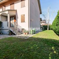 VILLA A SCHIERA DI TESTA - LIBERA SUBITO!