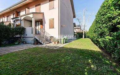 VILLA A SCHIERA DI TESTA - LIBERA SUBITO!