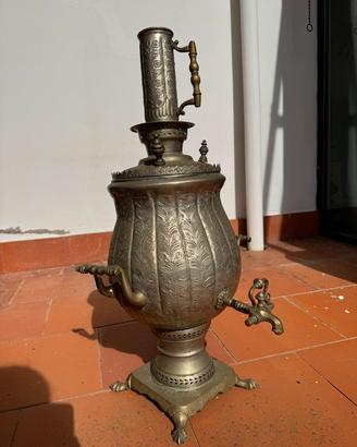 Antico samovar in ottone da Antiquariato 