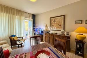 SPLENDIDO TRILOCALE A DUE PASSI DAL CENTRO DI CERN