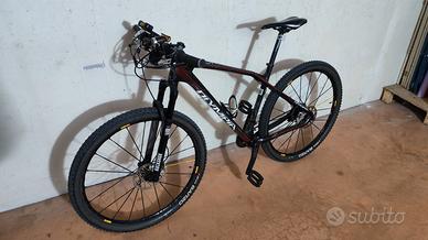 Bici MTB Olympia (telaio carbonio)