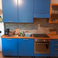 cucina completa, lavatrice