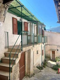 Rustico / Casale di 80 m² con 4 locali a Cosio d'A