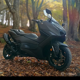 Yamaha T Max 560 - 2025