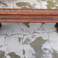 Decoro frontale per camino in legno