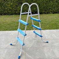 Scaletta per piscina