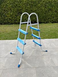 Scaletta per piscina