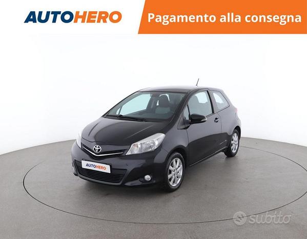 TOYOTA Yaris GX72050