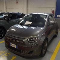 FIAT 500 La Nuova 500e - 320 Berlina