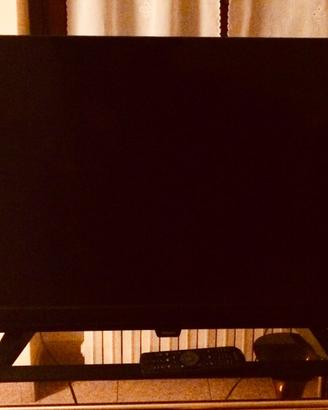 TV Philips 90 x 50 cm