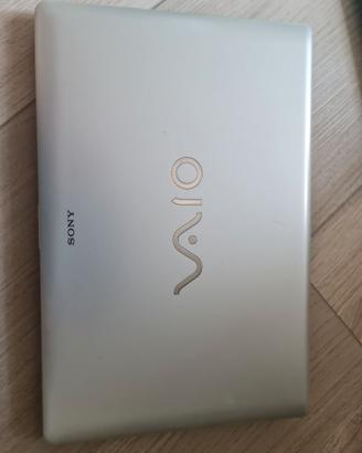Sony VAIO 15" bianco – Intel i3 + ATI