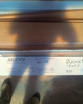 Gres porcellanato effetto legno miele 