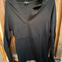 Maglia  Deha,L donna nera con cappuccio