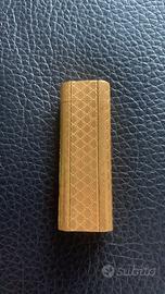 Accendino placcato d’oro Cartier
