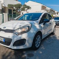 Kia rio 1. 1 crdi