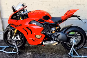 Ducati Panigale V4S