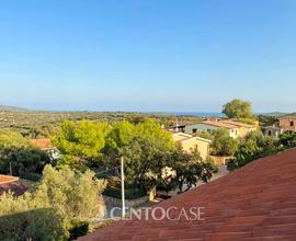 Ampio appartamento con terrazzo vista mare