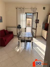 CASA INDIPENDENTE VICINO PIAZZA DELLA REPUBBLICA