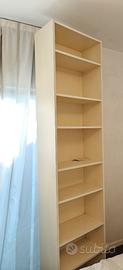 Libreria bianca con 8 ripiani