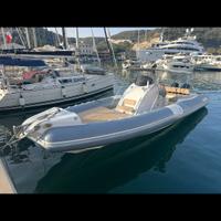 Noleggio gommoni con skipper