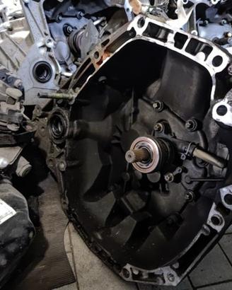 Cambio RENAULT CLIO 1390cc benzina del 2007