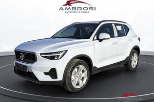 VOLVO XC40 B3 Mild hybrid Benzina Essential - AU
