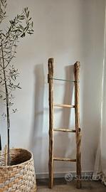 Scala in legno decorativa 