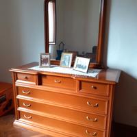 Comò con specchio stile classico in ciliegio