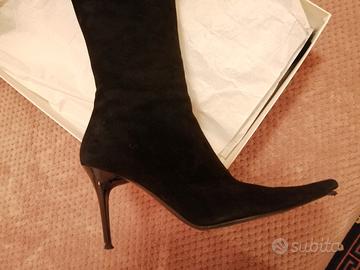 Stivale nero donna in camoscio