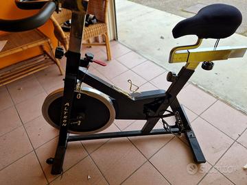 Cyclette con volano