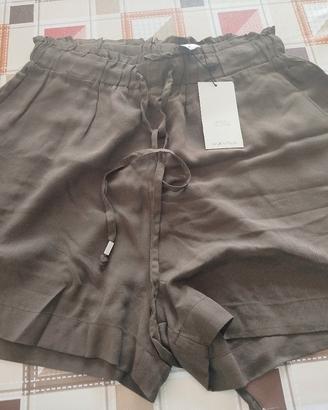 pantaloncini corti 