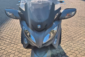 Suzuki Burgman 650 exclusive
