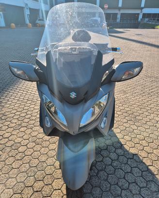 Suzuki Burgman 650 exclusive