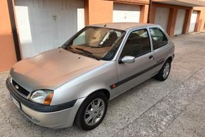 FORD Fiesta mk4 1.2 zetec 16 v 2001