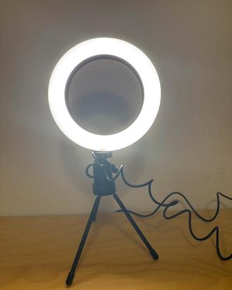 Ring light