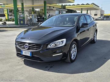 VOLVO V60 D2 2.0cc 120cv