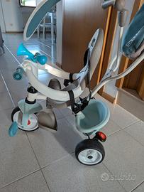 Triciclo Smoby baby balade.