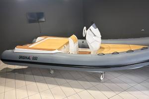ORIGINAL 600 – Nuovo- anche senza patente nautica!