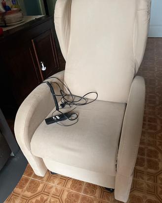 Poltrona relax elettrica con alzapersona