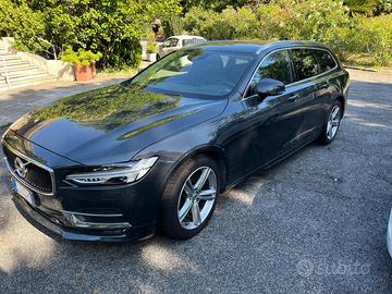 volvo  v90