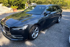 volvo  v90